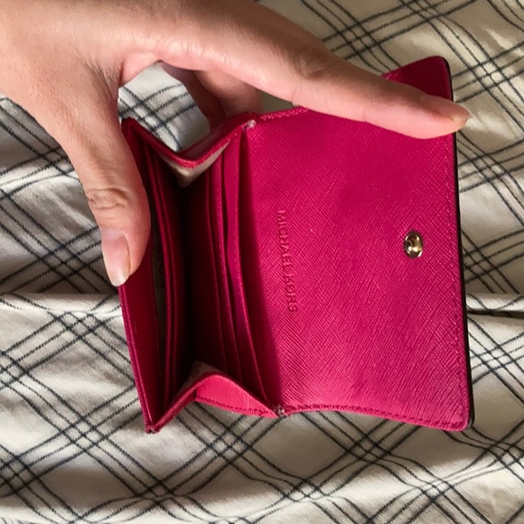 Michael kors wallet - Picture 3 of 6